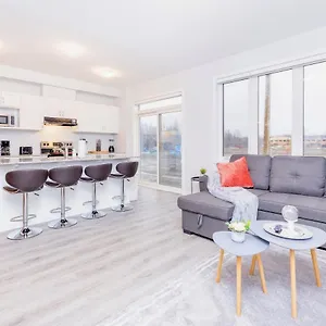  Holiday home Near Dt - Contemporary 3br Townhouse