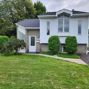 Timeless Tranquility, A Place Near Everything! , Longueuil Canada