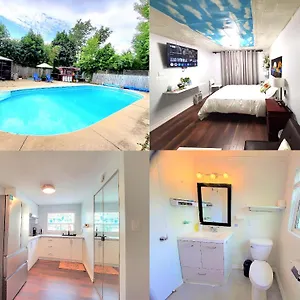 Cozy And Quiet House With Swimming Pool , Toronto Canada