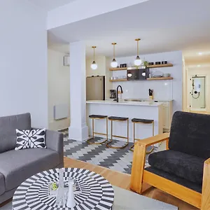 Ch-apartments, Downtown , Montreal Canada